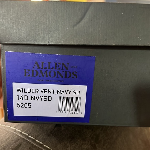 Allen Edmonds , Wilder Navy Suede Slip On shoes - Picture 4 of 4